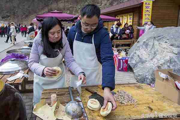 山西平顺：肉夹饼10元一个，60斤肉、500多张饼被抢光