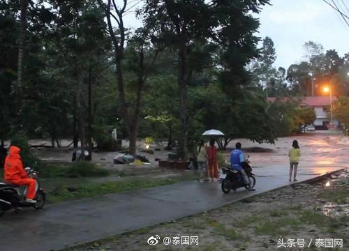 暴雨连连！泰国南部洛坤府和苏梅岛爆发山洪